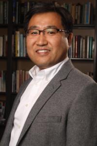 Min-Dong Lee Faculty Headshot