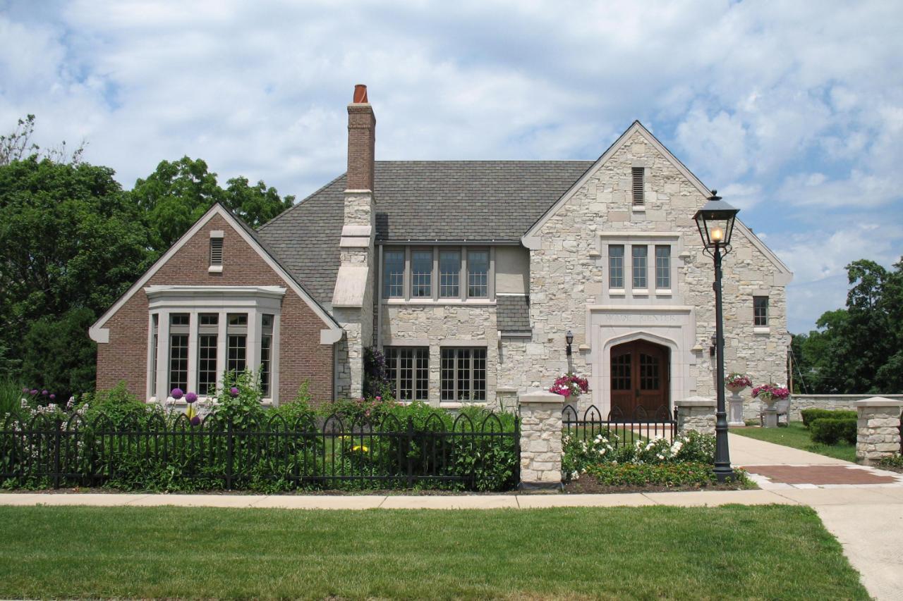 Marion E. Wade Center at Wheaton College IL building exterior